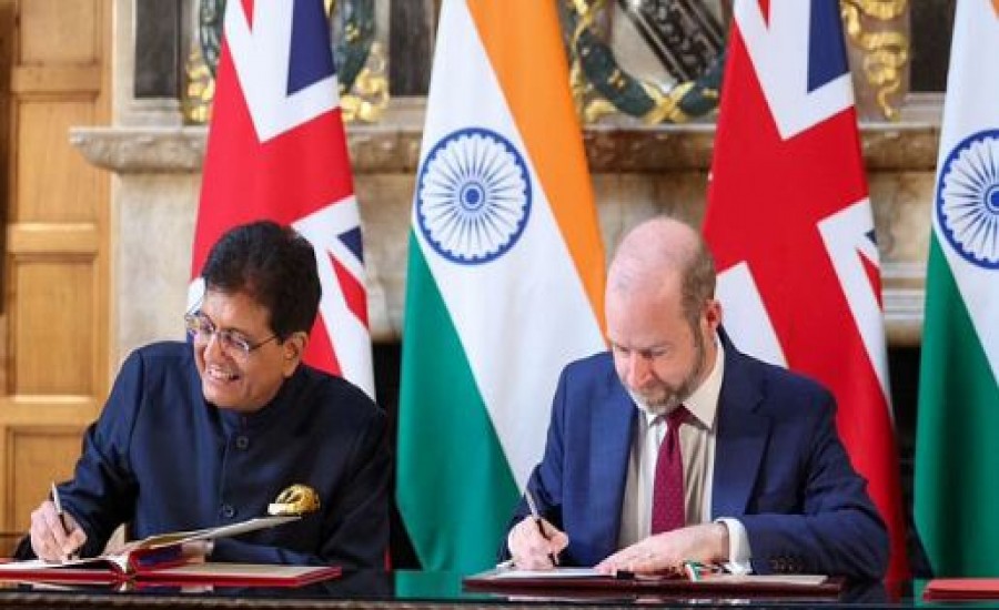 वाणिज्य एवं उद्योग मंत्री पीयूष गोयल और ब्रिटेन के व्यापार मंत्री जोनाथन रेनॉल्ड्स